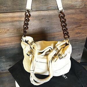 b. Makowsky tan cream & gold bag beautiful leather w/dust bag silver hardware